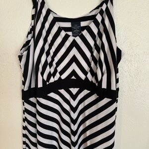 Faded Glory Maxi Dress with Black and White chevron Stripes 2x